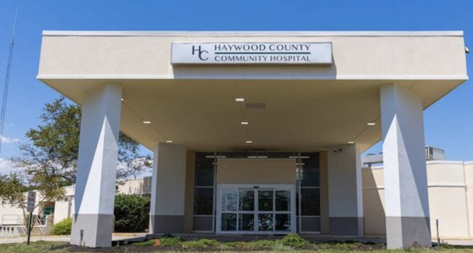 Main entrance of Haywood County Community Hospital